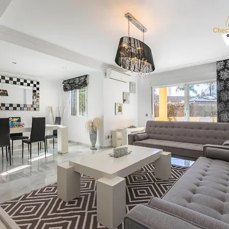 Adosado Puerto Banus Relax ماربيا