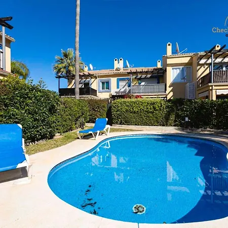 بيت للعطل Adosado Puerto Banus Relax *